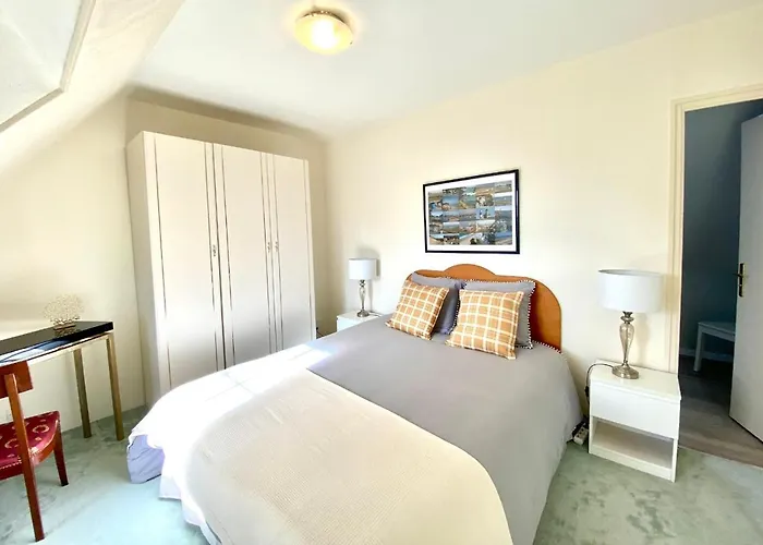 Apartment Duplex Bellevue, Vue Mer, A 50m De La Plage! Reville